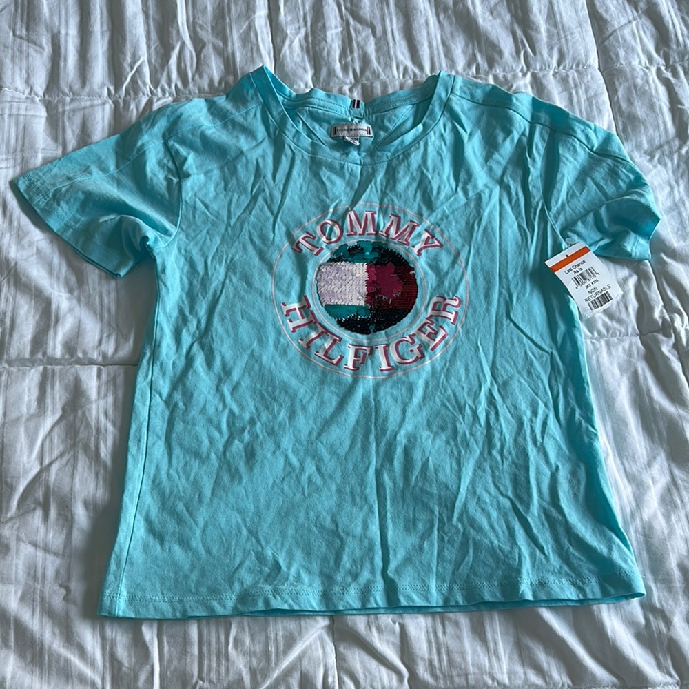 New girls Tommy Hilfiger sz medium 8/10 t shirt light blue sequin